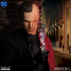 Mezco One:12 Collective DC Comics Two-Face
