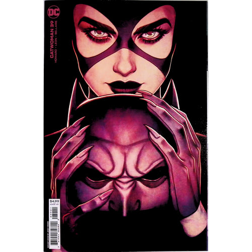 Catwoman #39: Dangerous Liaisons - Jenny Frison Card Stock Variant